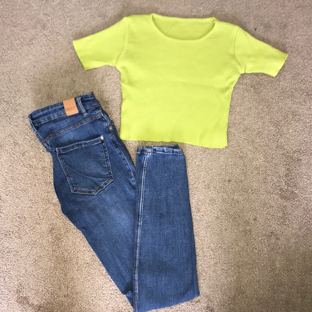 Crop tops
